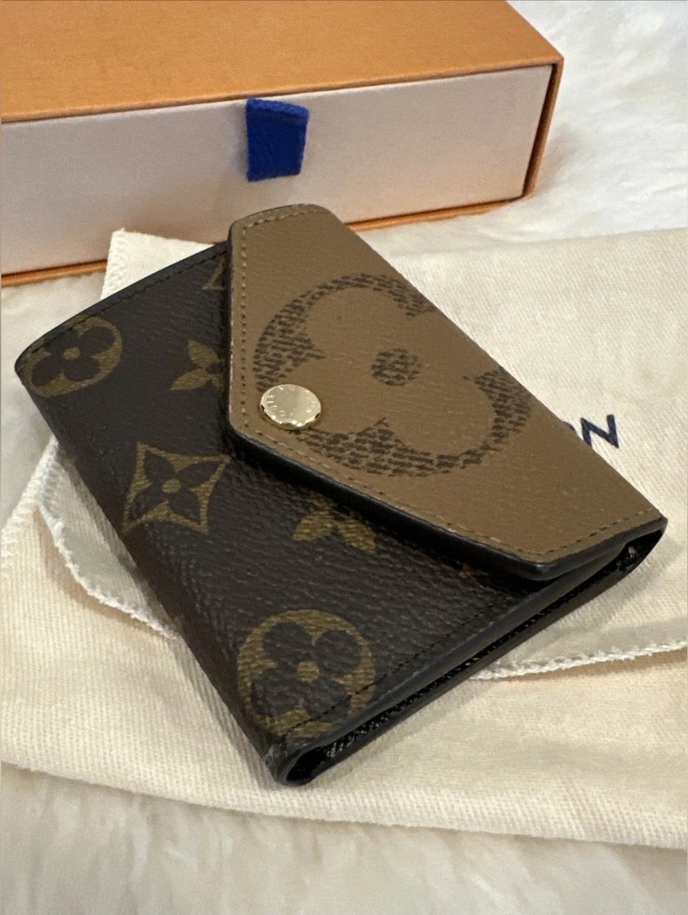 Louis Vuitton Giant Reverse Monogram Zo Wallet View 5
